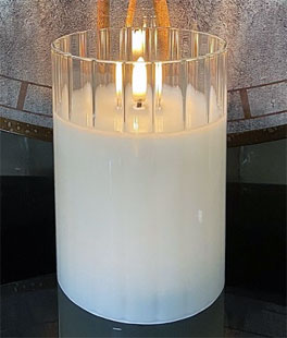 Radiance Faceted Ivory Poured Candle 3.5 x 5 Inch Clear Glass -NEW